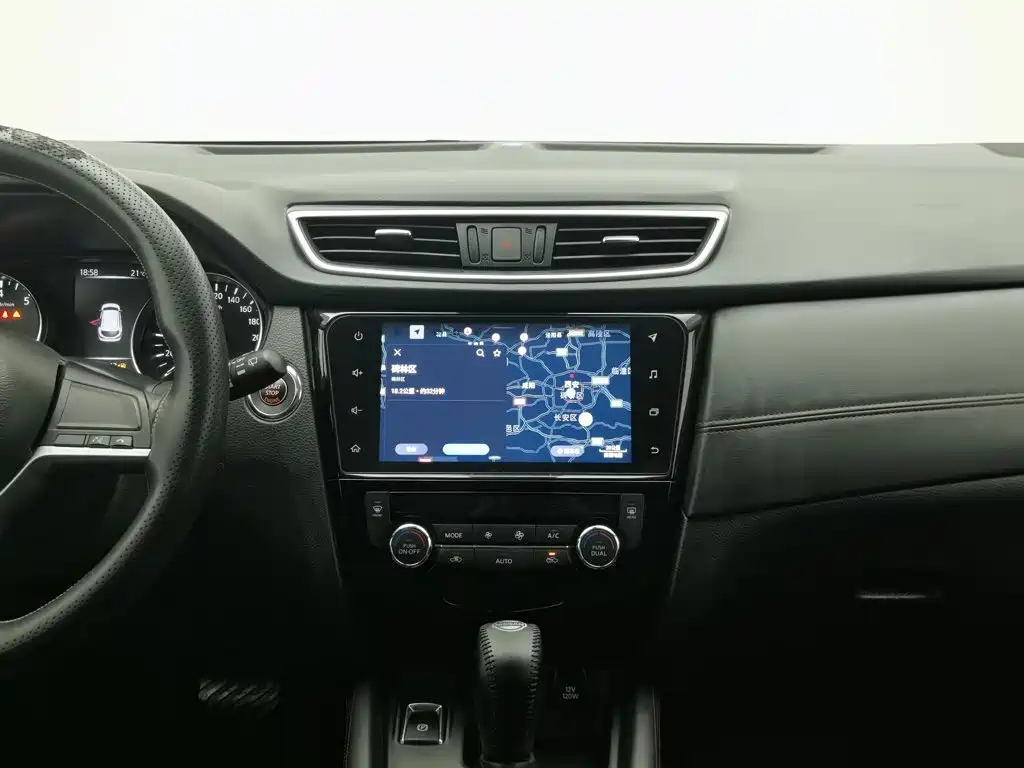 Nissan Qashqai — миниатюра 12