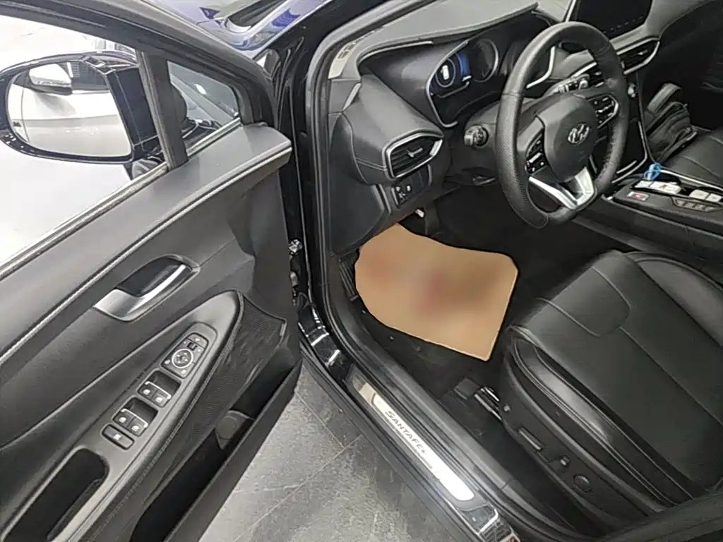 Hyundai Santa Fe — миниатюра 16