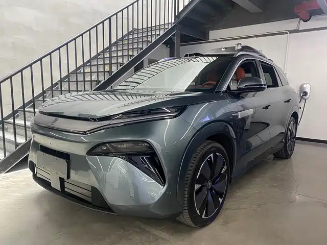 2025 BYD Tang