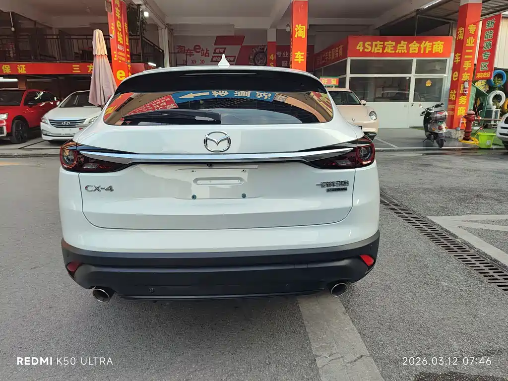 MAZDA CX 4