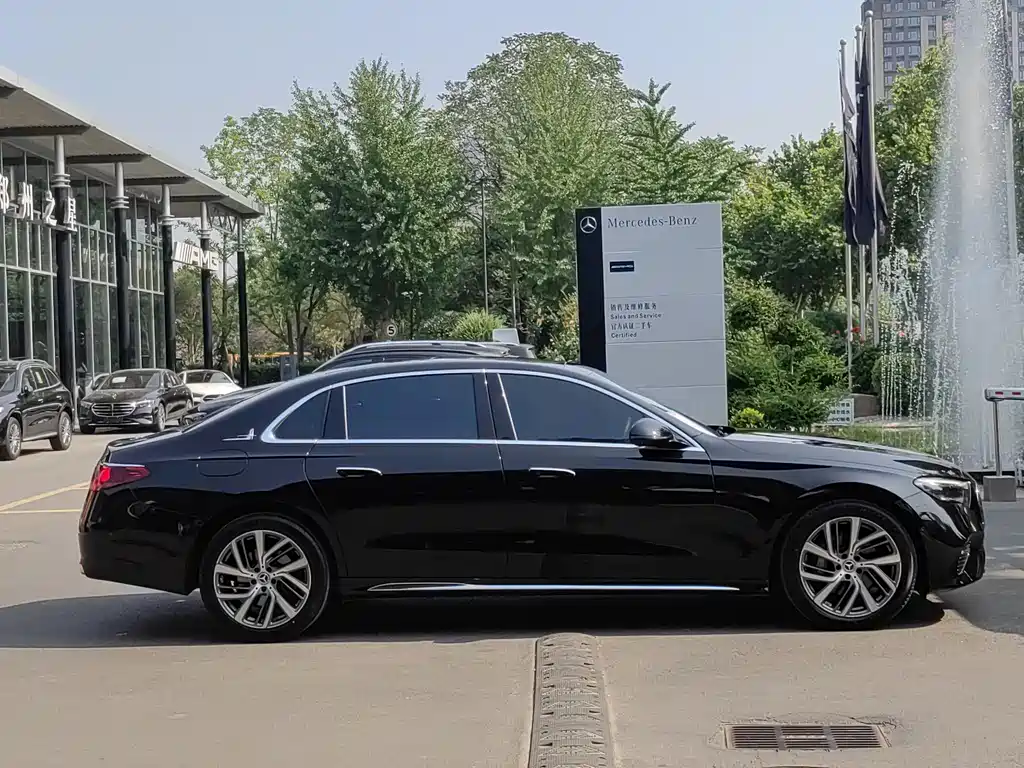 Mercedes-Benz E-Class E 2025 E 300 L Fashion