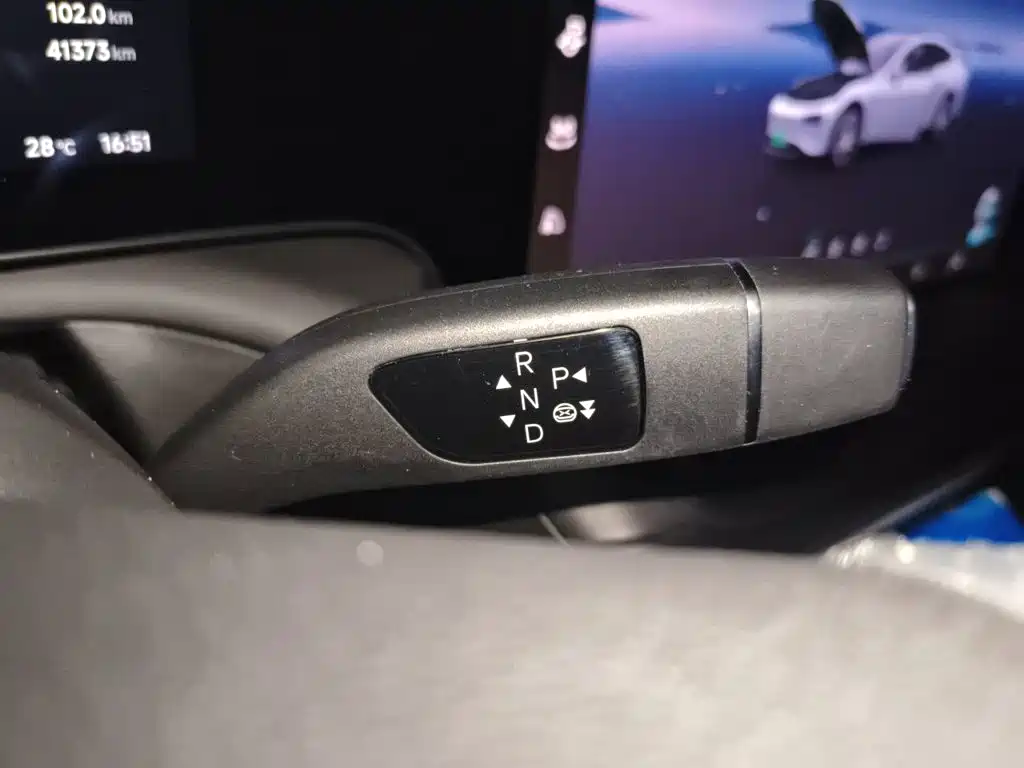 XPeng P7 — миниатюра 15