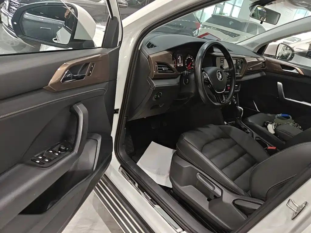 Volkswagen Tharu — миниатюра 16