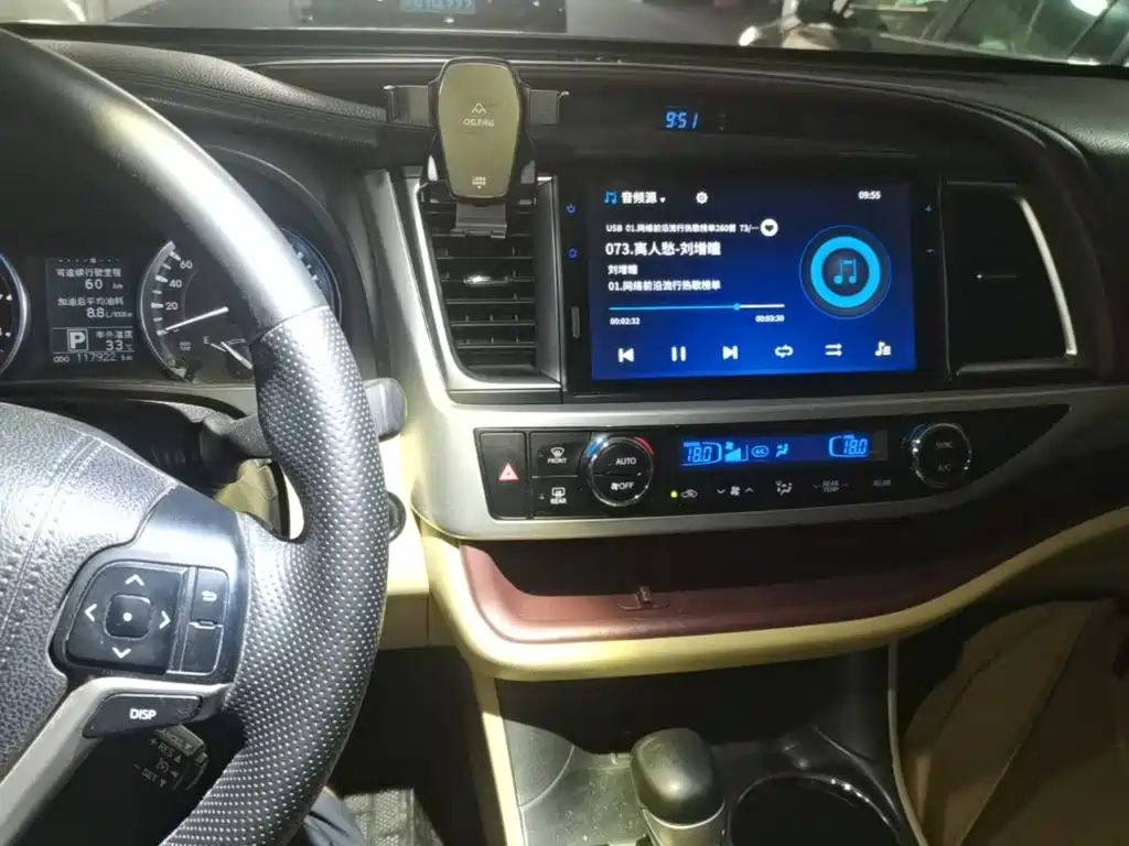 Toyota Highlander — миниатюра 13