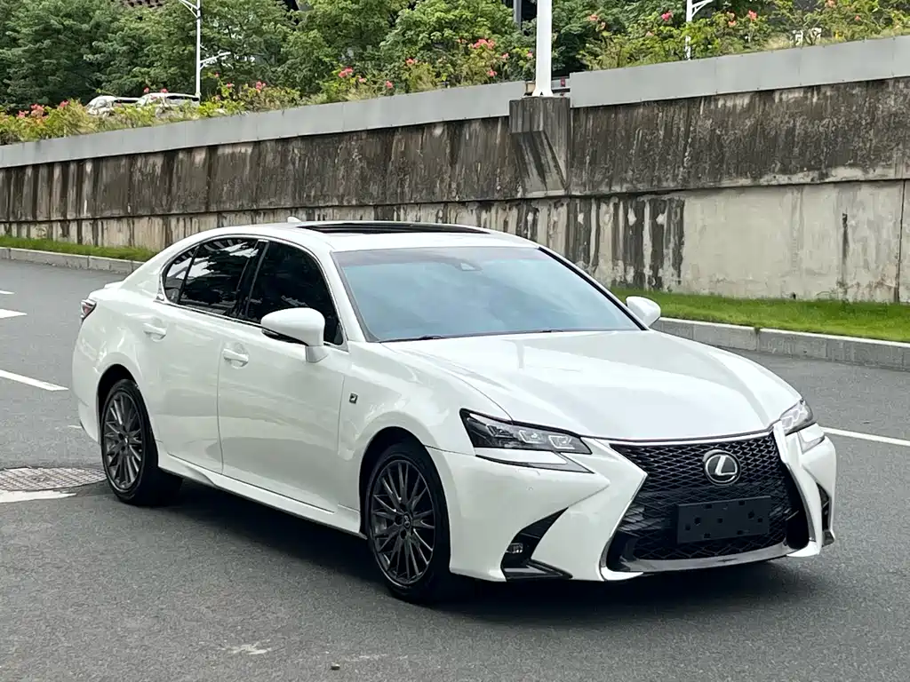 Lexus GS — миниатюра 2