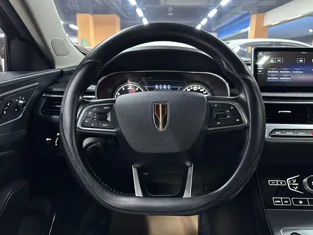 Hongqi Hongqi H5 — миниатюра 10