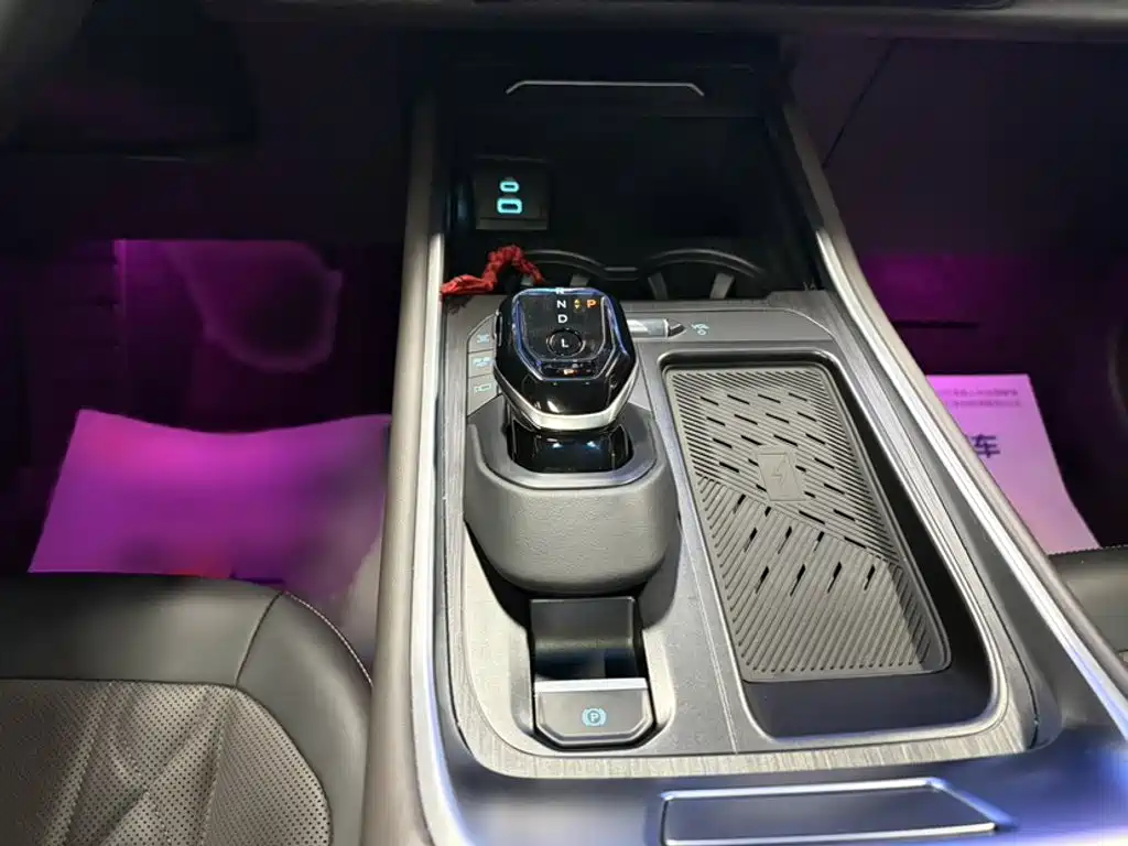 Ford Edge — миниатюра 20