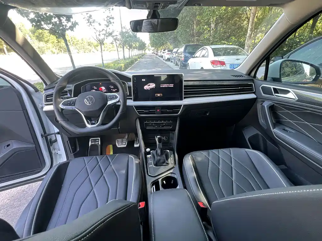 Volkswagen Tiguan L — миниатюра 5