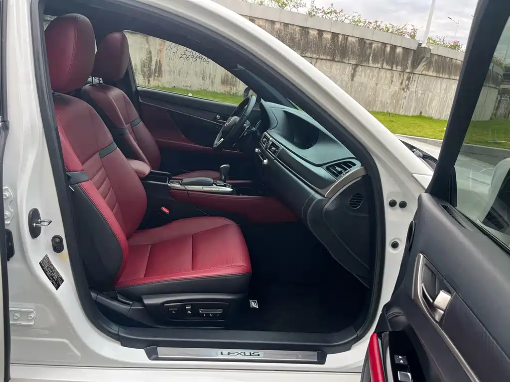 Lexus GS — миниатюра 14