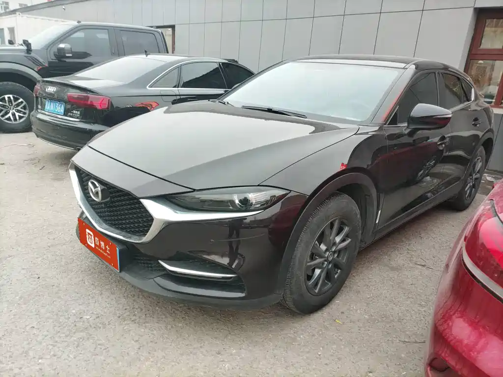 Mazda CX-4 2023
