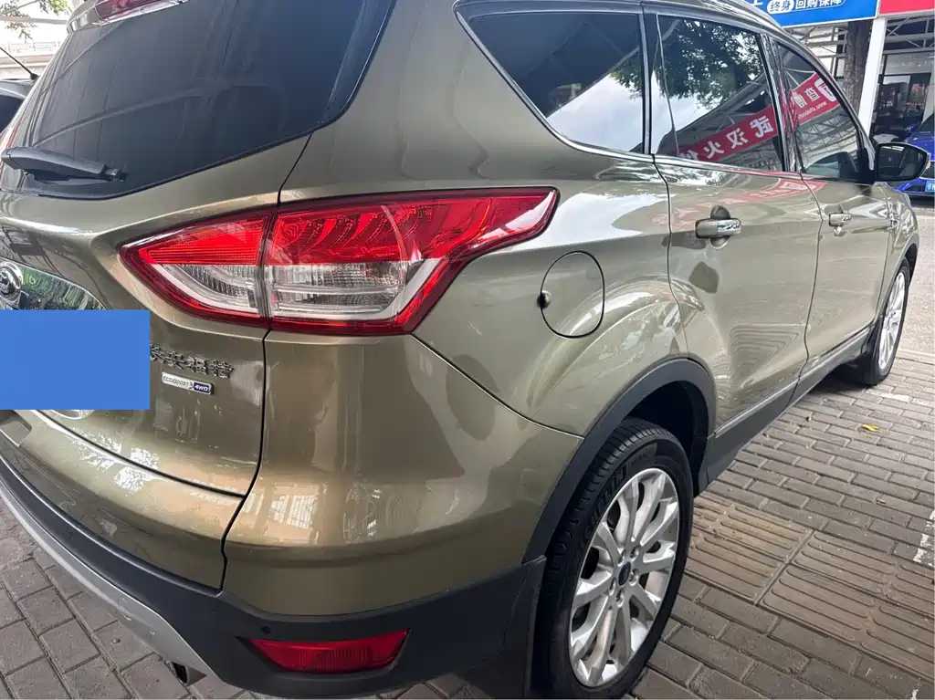 Ford Kuga — миниатюра 12