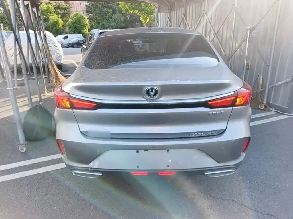 Changan Eado — миниатюра 6
