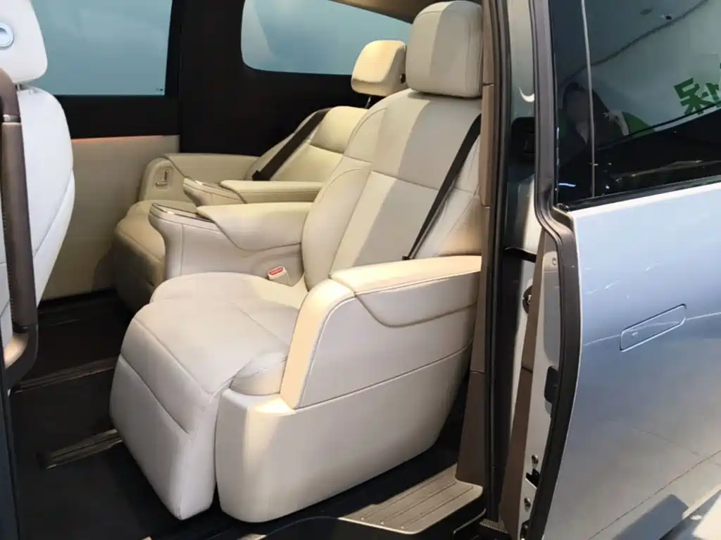Li Auto Li MEGA — миниатюра 17