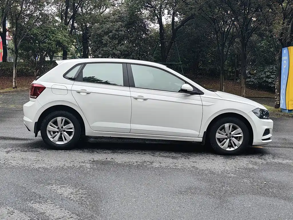 Volkswagen Polo — миниатюра 14