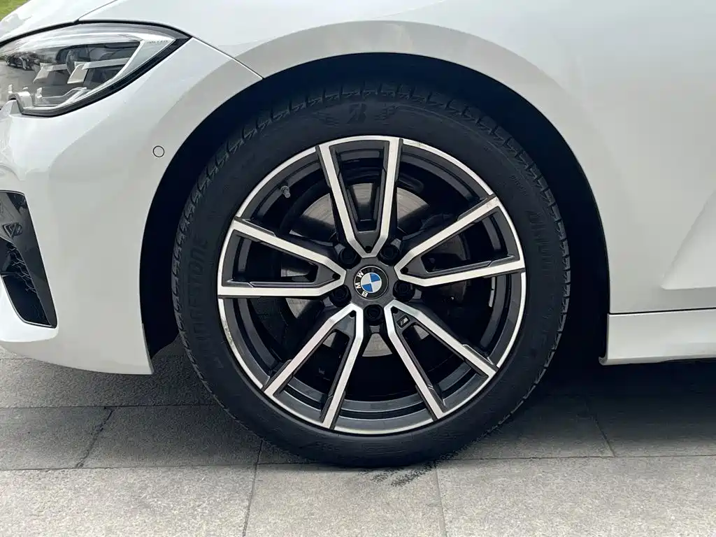 BMW 3 Series — миниатюра 10