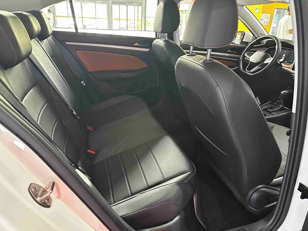 Volkswagen Bora — миниатюра 13