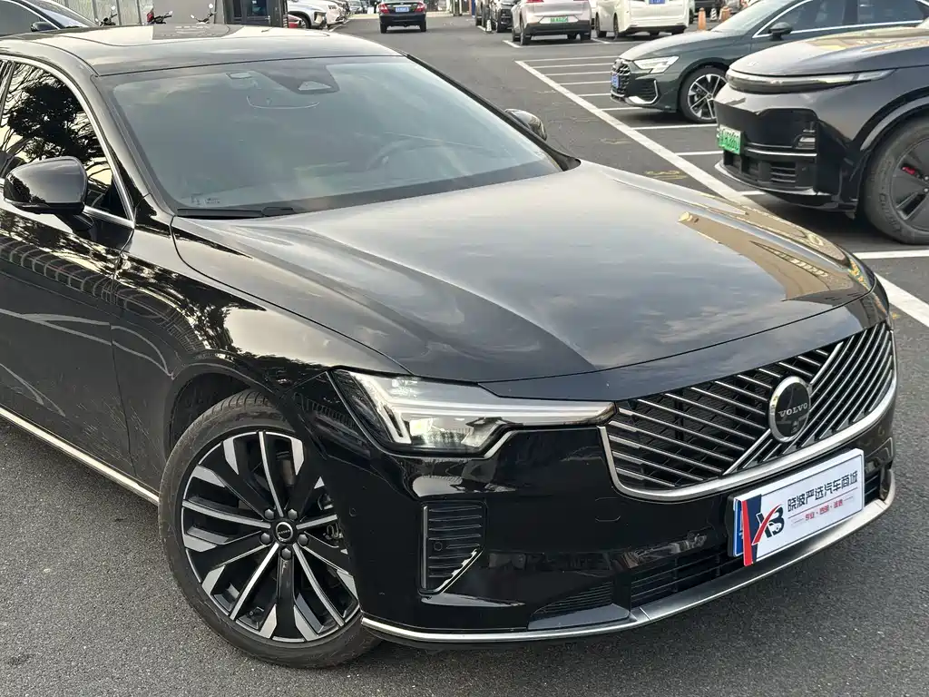 Volvo S90 — миниатюра 6