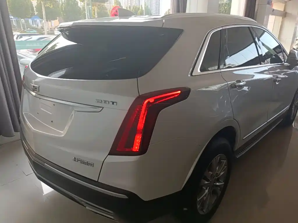 Cadillac XT5 — миниатюра 7