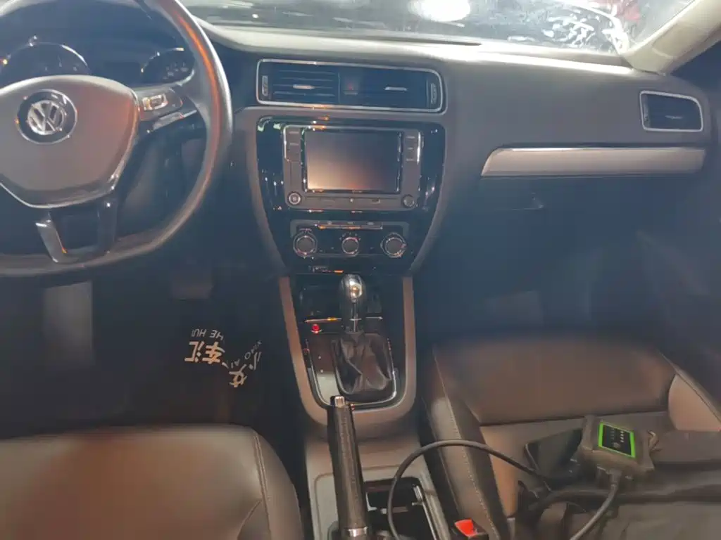 Volkswagen Sagitar — миниатюра 13