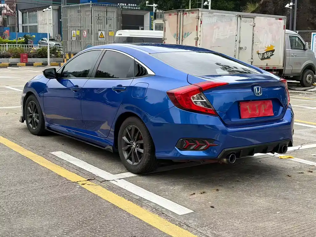 Honda Civic 2019 220TURBO MT V