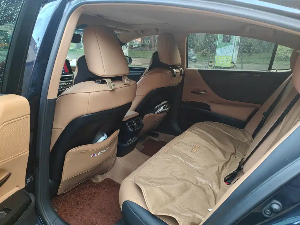 Lexus ES — миниатюра 5