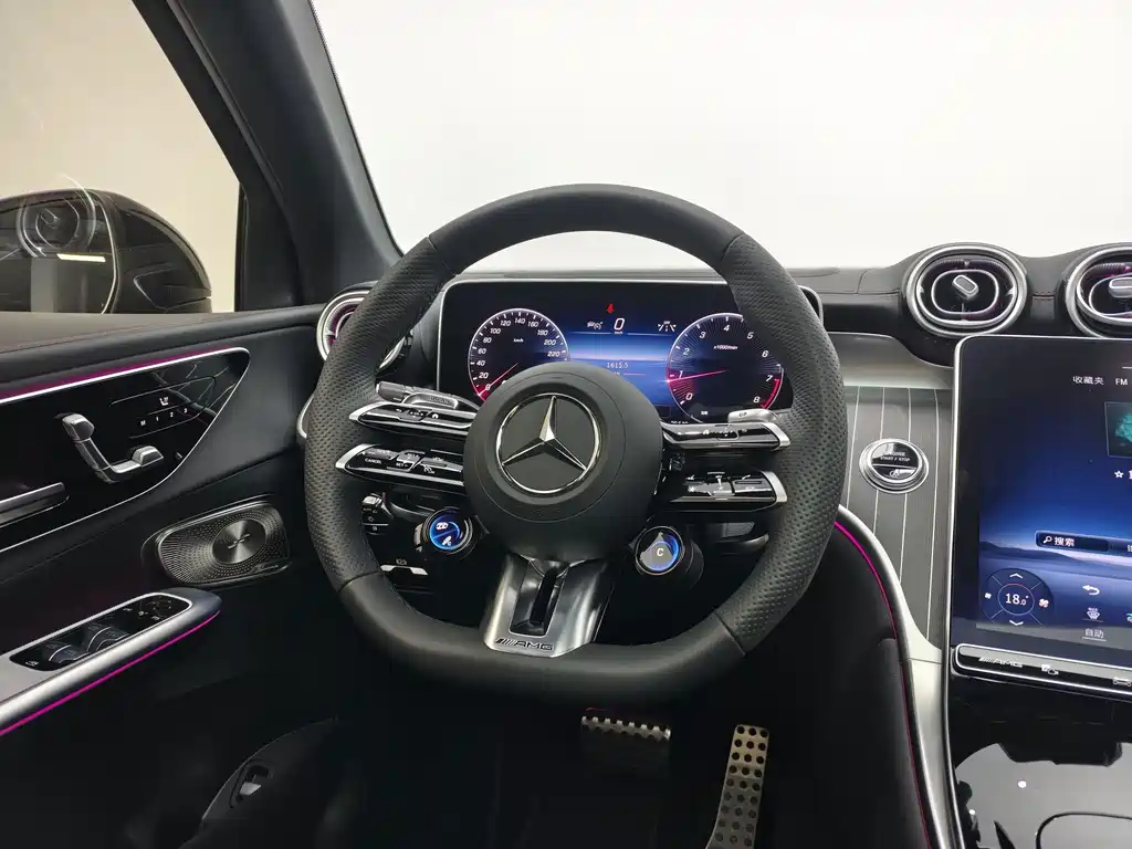 Mercedes-Benz GLC AMG — миниатюра 12