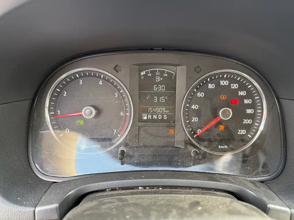 Volkswagen Lavida 2011 1.6L AT