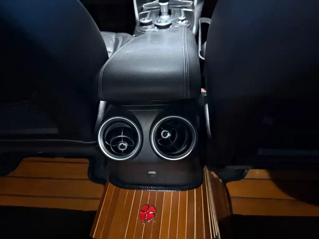 Alfa Romeo Giulia — миниатюра 15
