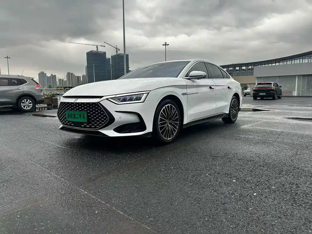 BYD Han 2022 DM-i 121KM