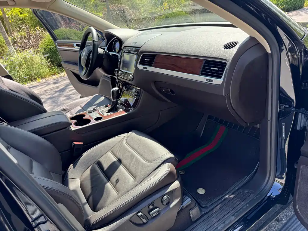 Volkswagen Touareg — миниатюра 11