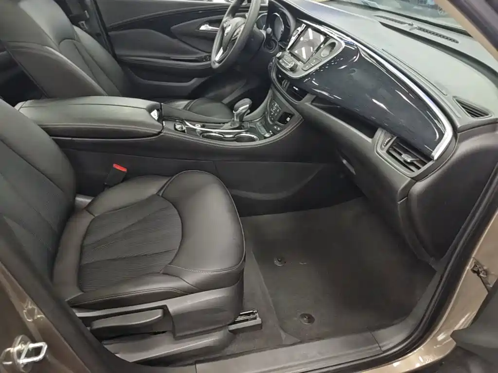 Buick Envision Plus — миниатюра 25
