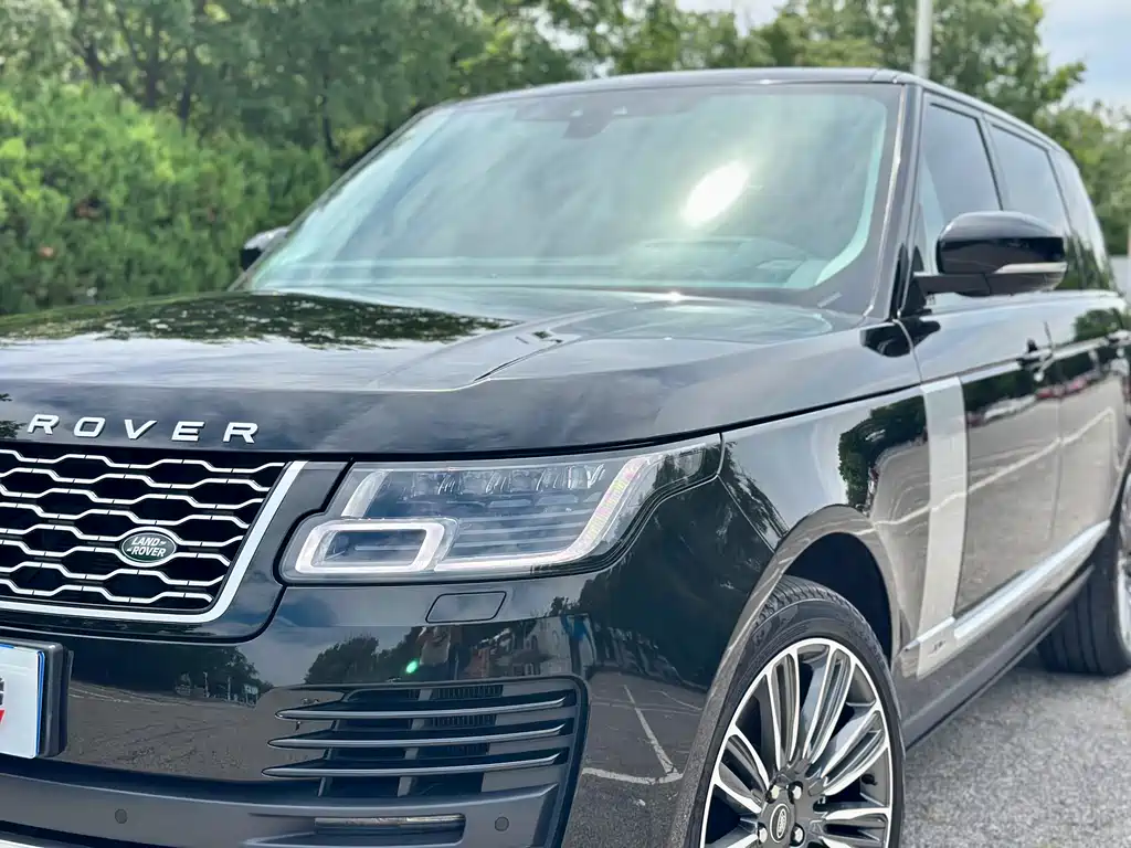 Land Rover Range Rover 2022 3.0 L6 400PS