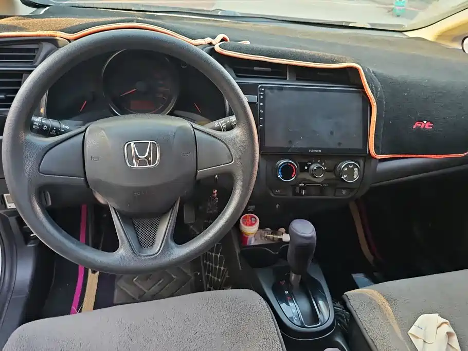 Honda Fit — миниатюра 12