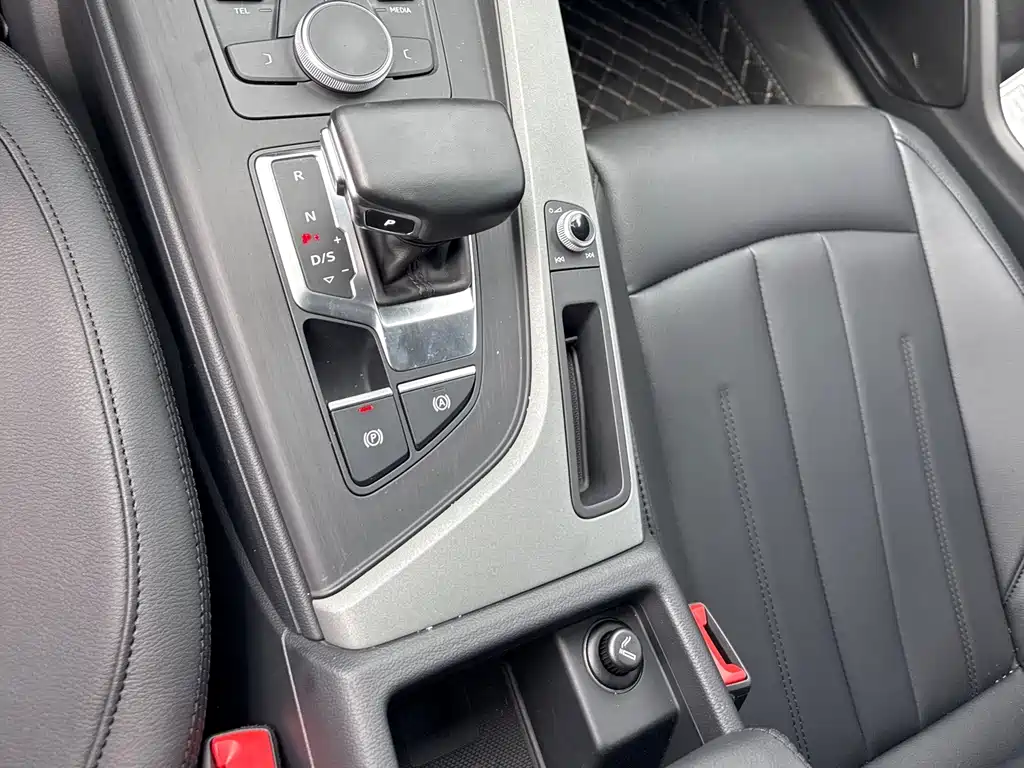 Audi A4L 2018 30 40 TFSI