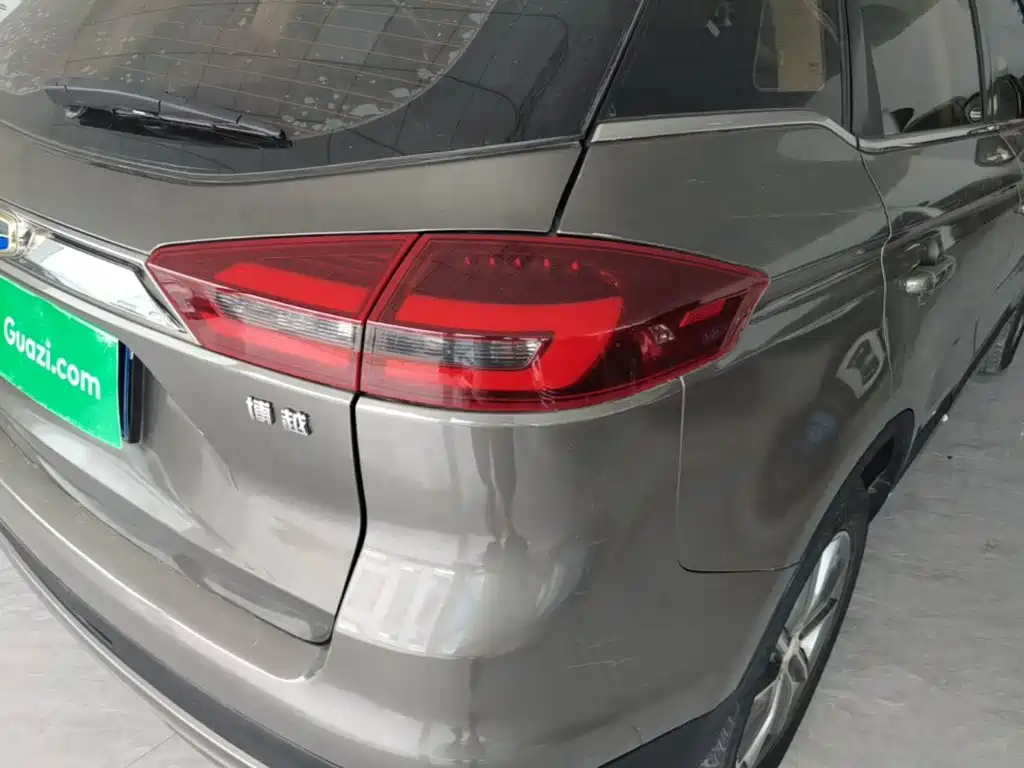 Geely Boyue — миниатюра 8