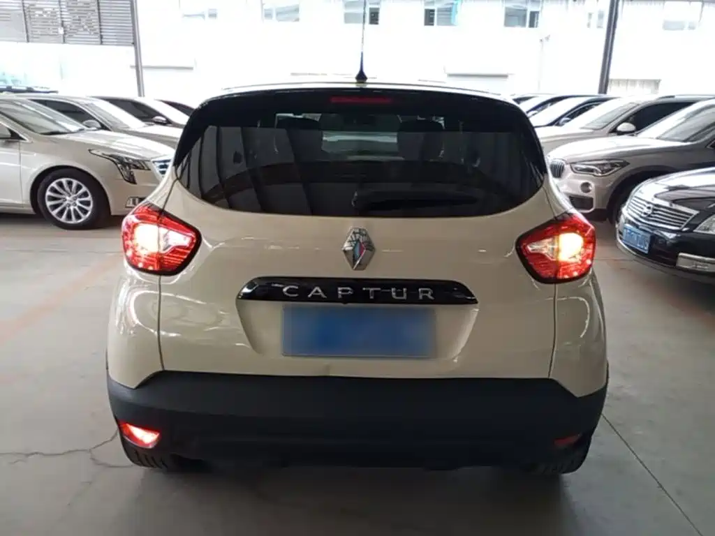 Renault Captur — миниатюра 6