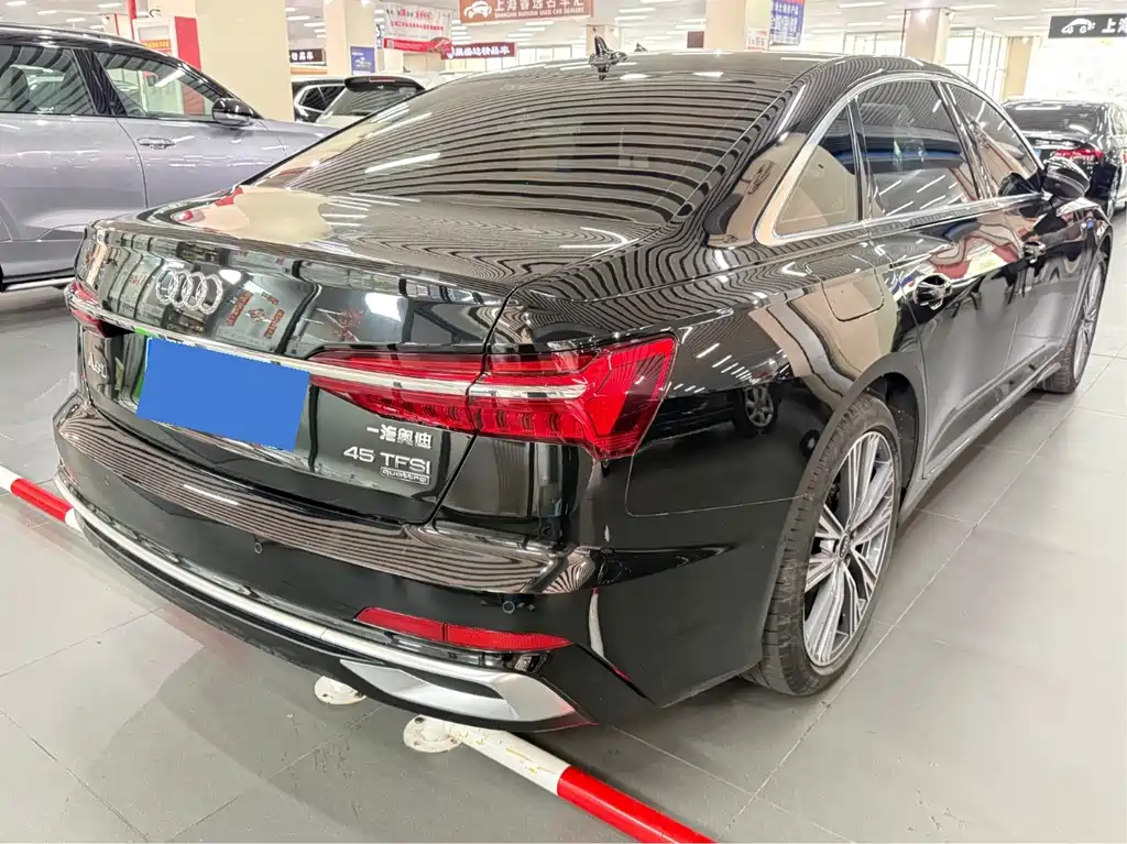 Audi A6L — миниатюра 5