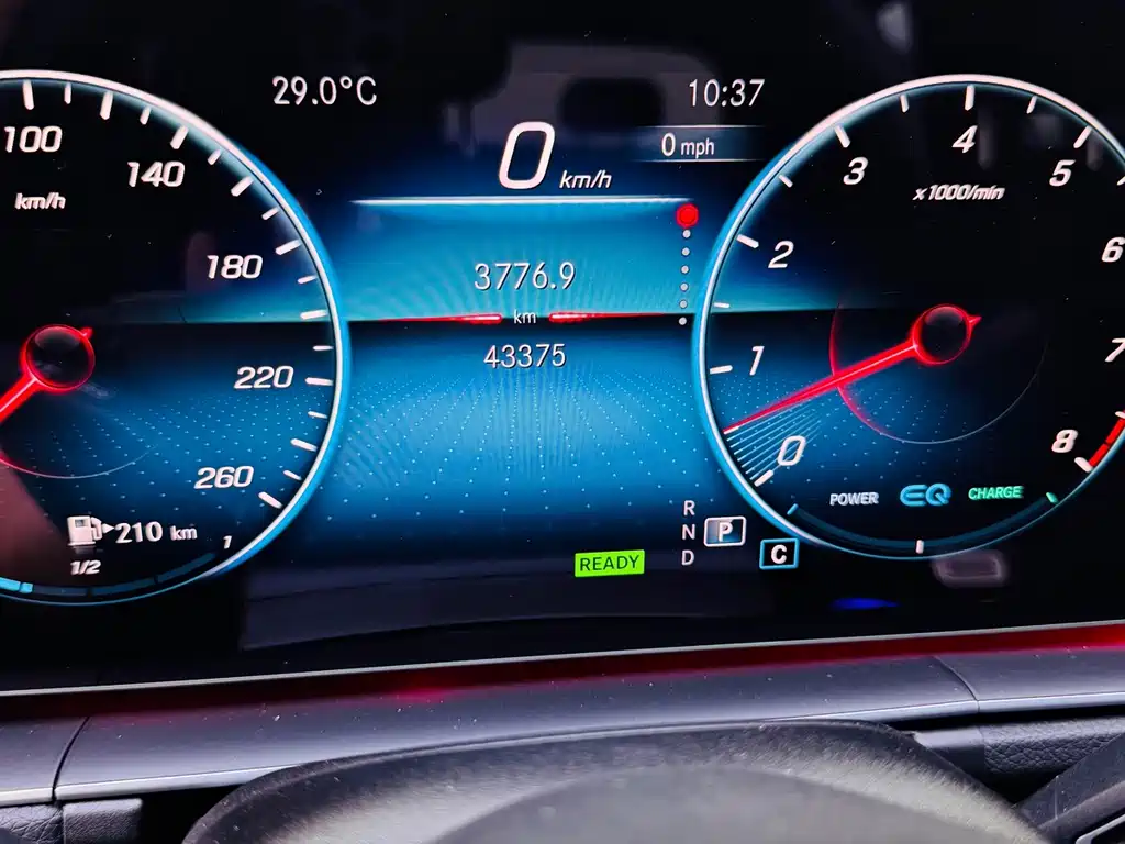 Mercedes-Benz GLS — миниатюра 12