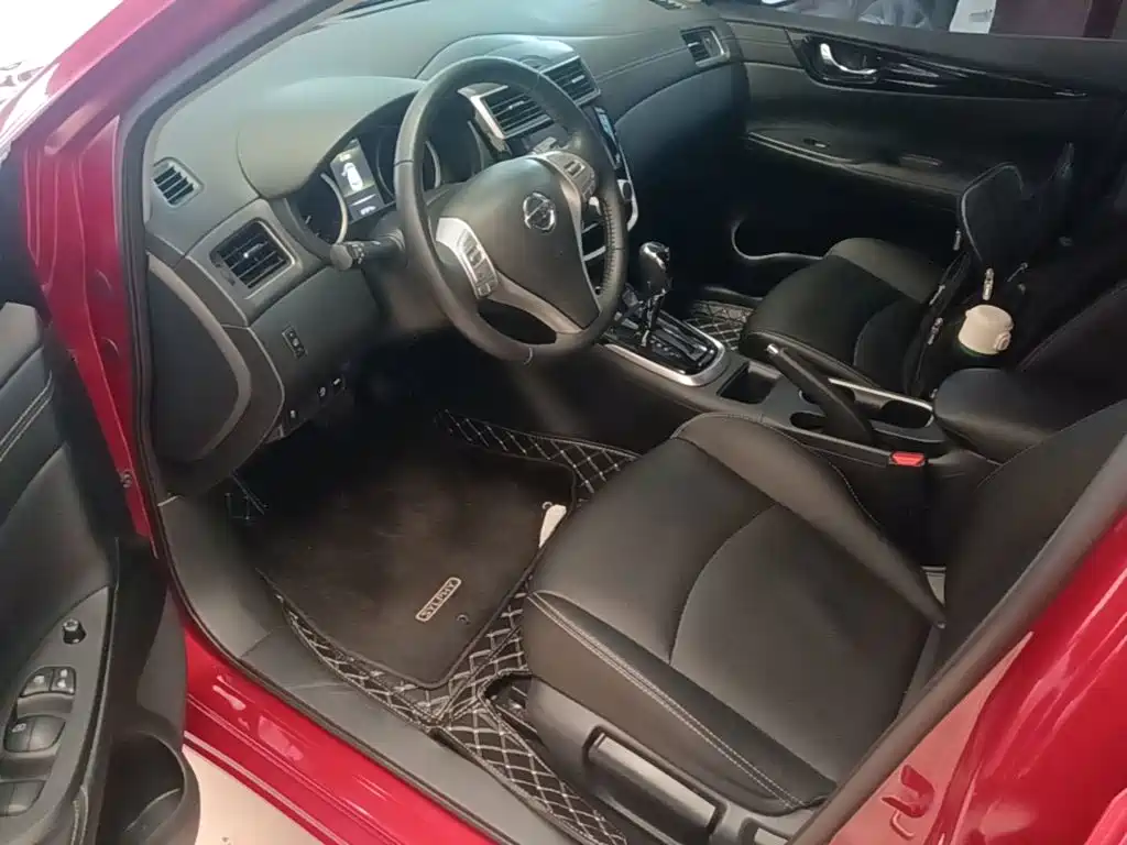 Nissan Tiida — миниатюра 15