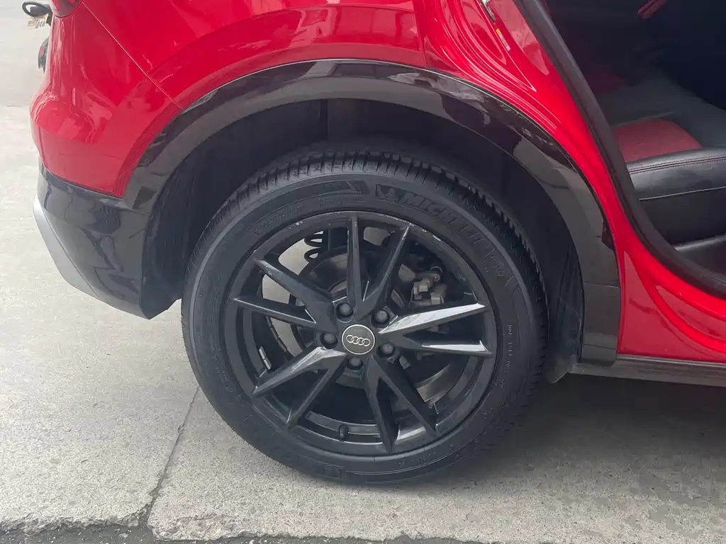 Audi Q2L — миниатюра 9