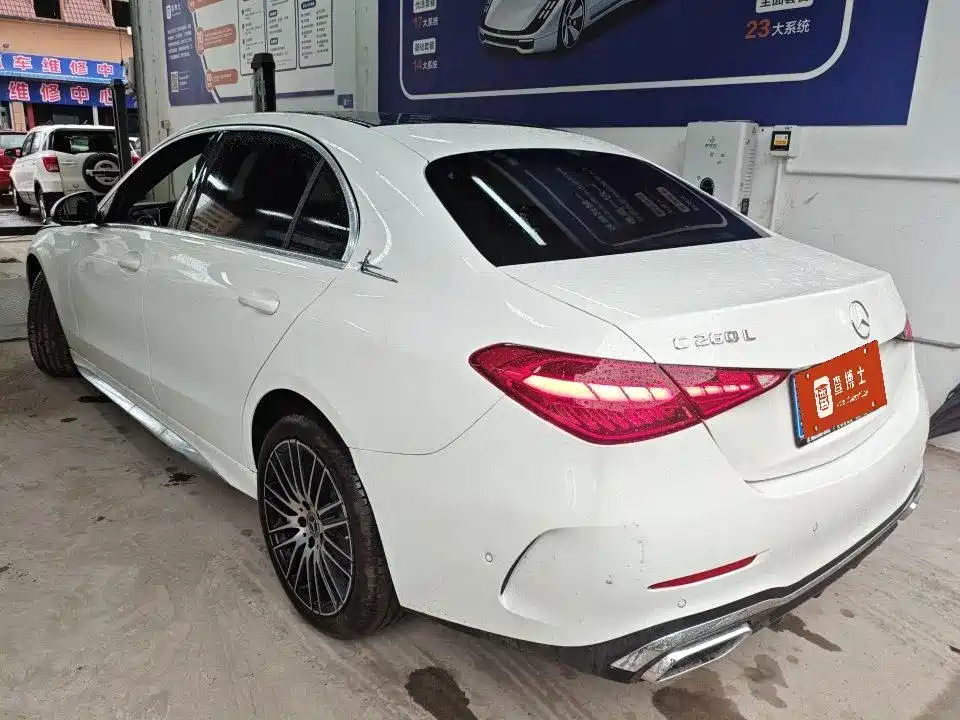 Mercedes-Benz C-Class — миниатюра 3