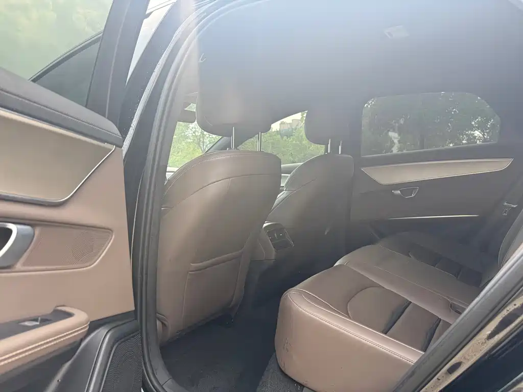 BYD e9 — миниатюра 4