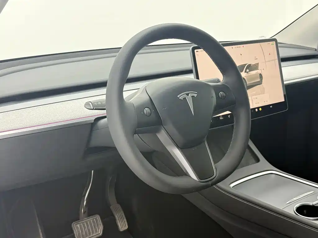 Tesla Model Y — фотографии объявления, Фото 14