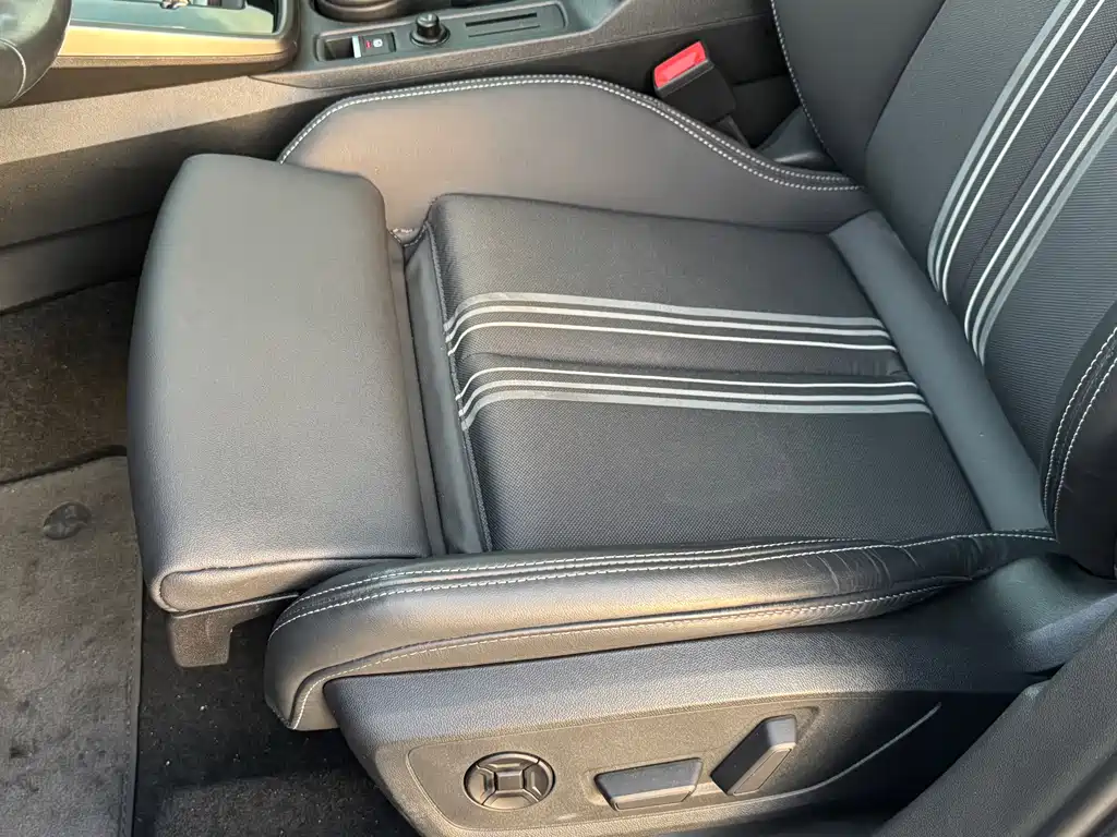 AUDI  A3