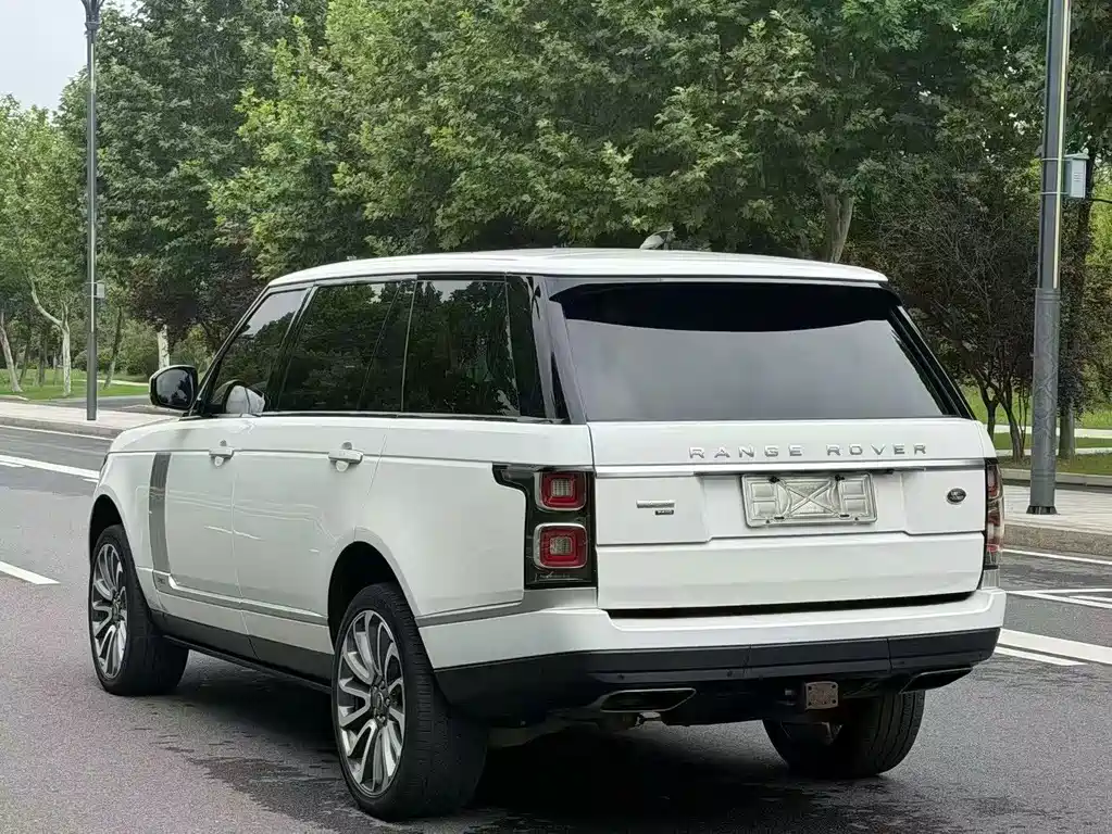 Land Rover Range Rover — миниатюра 7