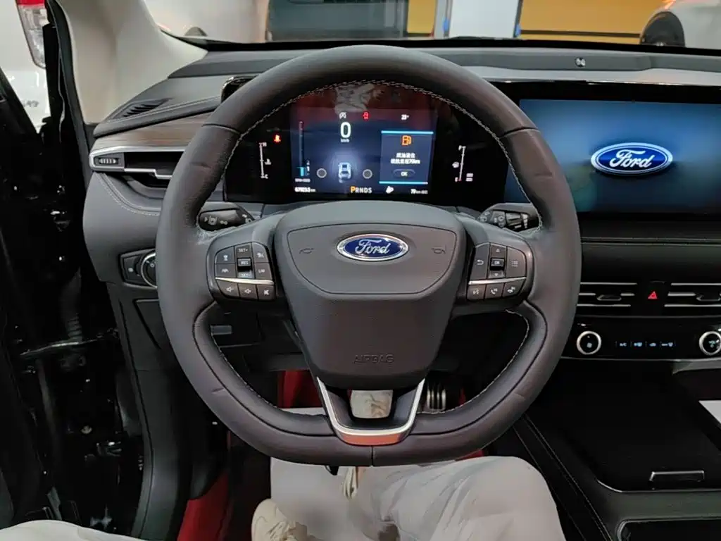Ford Edge — миниатюра 11