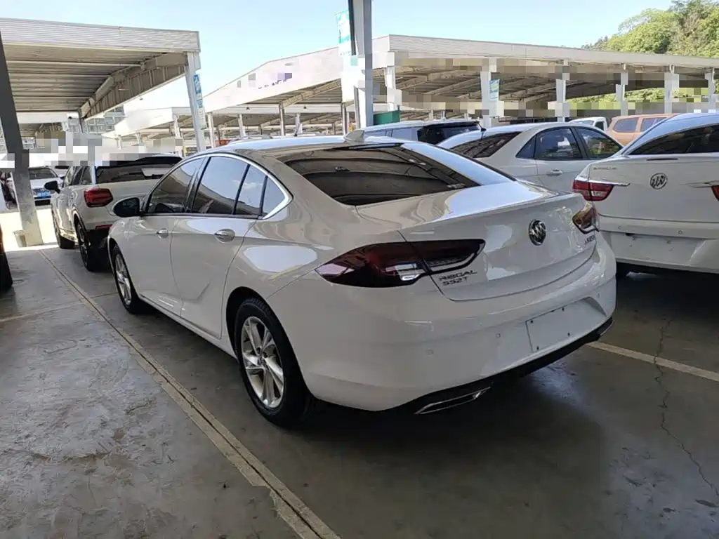 Buick Regal — миниатюра 5