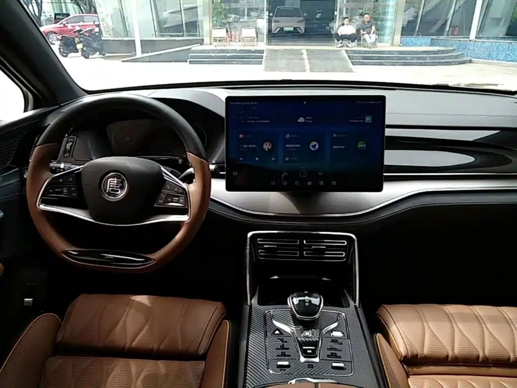 BYD Tang New Energy — миниатюра 10