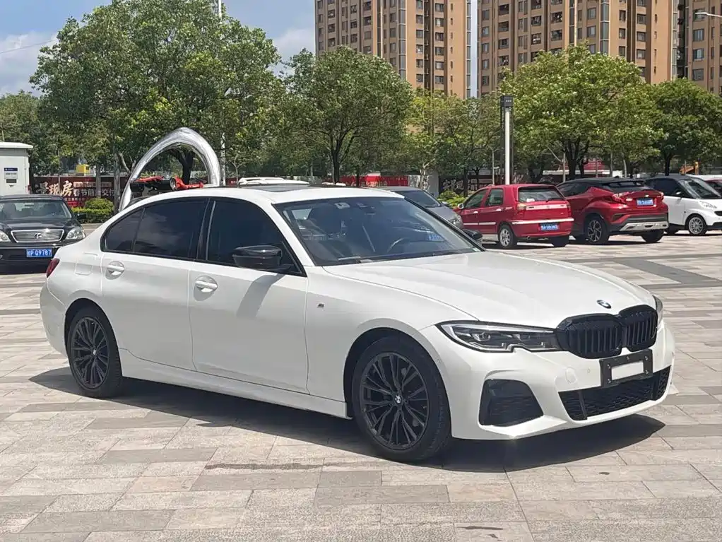 BMW 3 Series — миниатюра 3