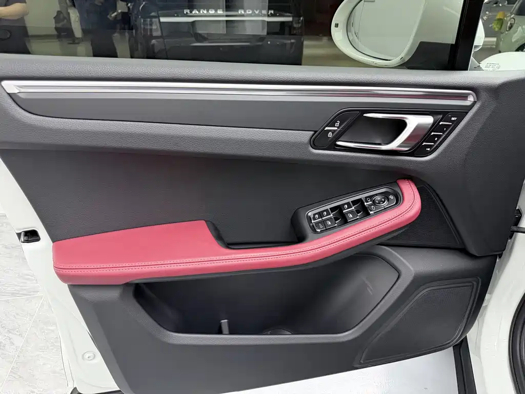 Porsche Macan — миниатюра 45